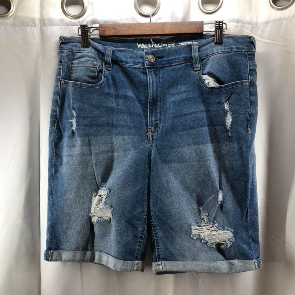 Wallflower Shorts Women's Size 15 The Irresistible Hi Rise Long Jean Shorts